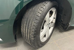 vihreä Audi A4 2021 kuva 10.