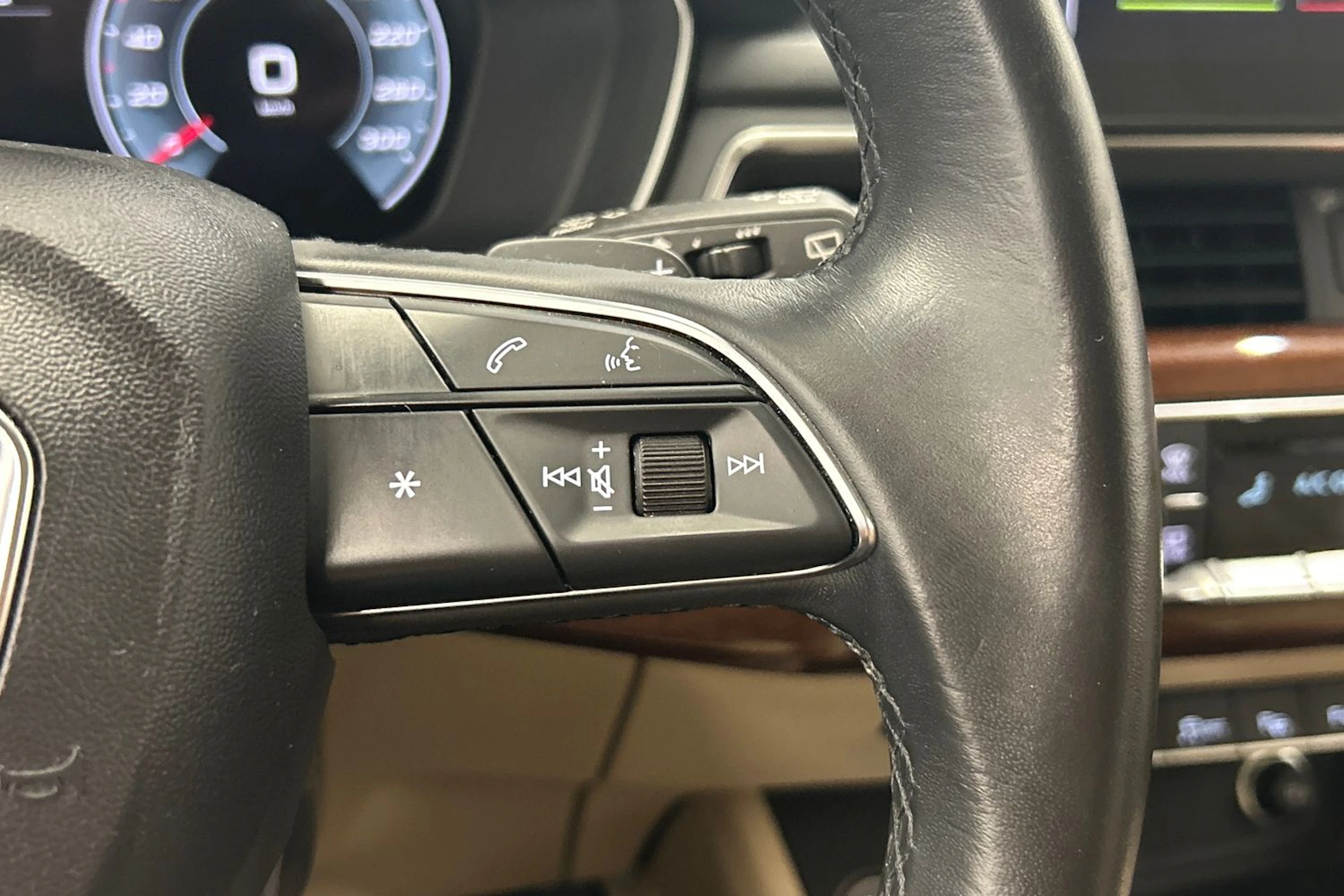 vihreä Audi A4 2021 kuva 21.