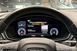 musta Audi A4 2021 kuva 17.