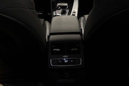 musta Audi A4 2021 kuva 19.