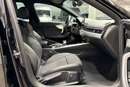 musta Audi A4 2021 kuva 22.