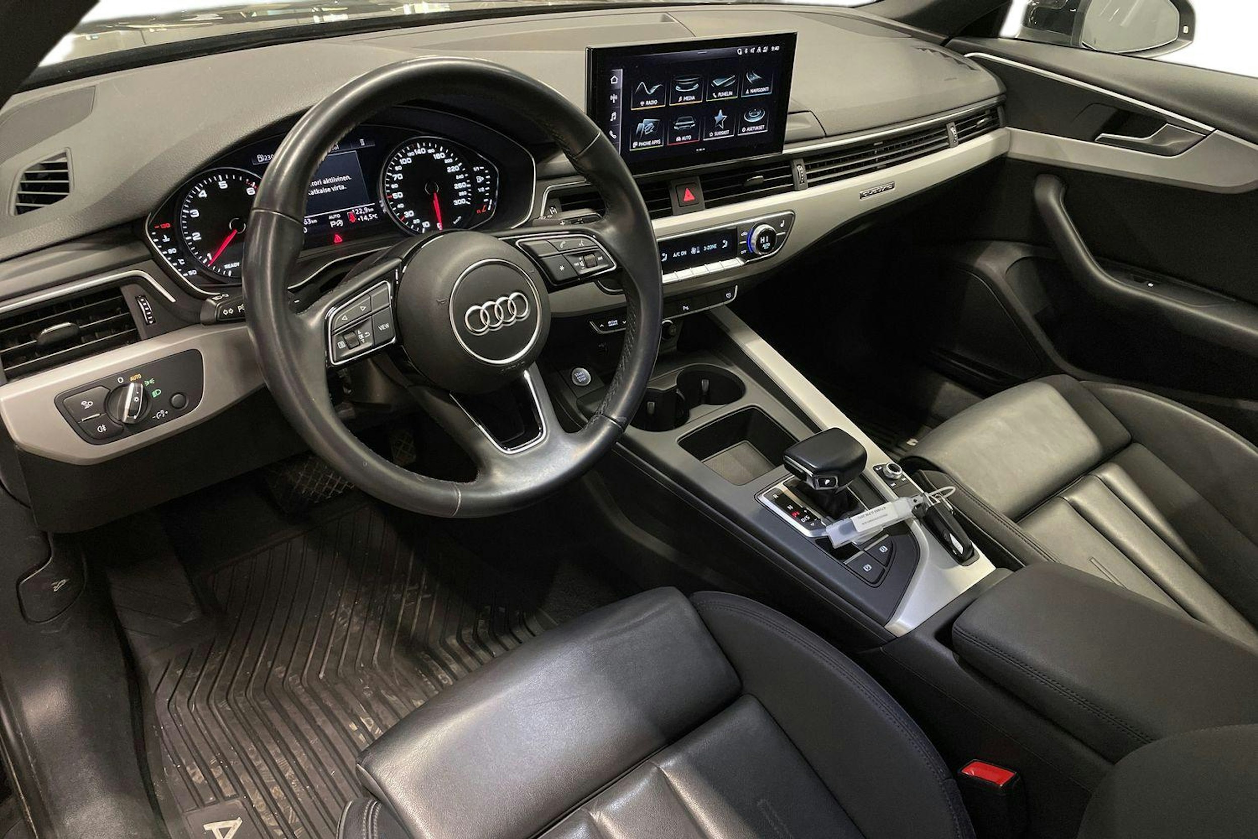 musta Audi A4 2021 kuva 6.