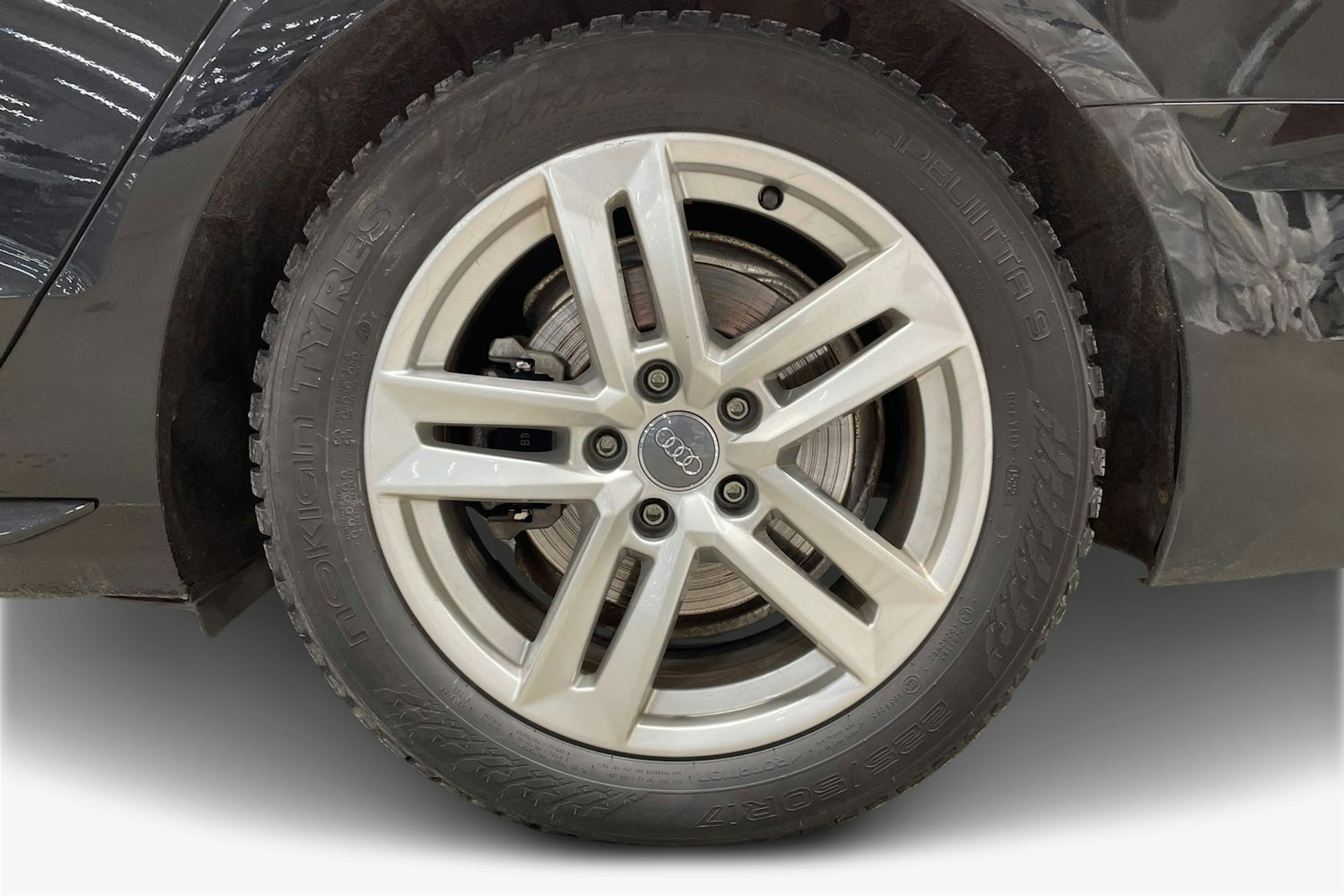 musta Audi A4 2021 kuva 9.