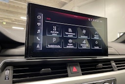 musta Audi A4 2021 kuva 17.