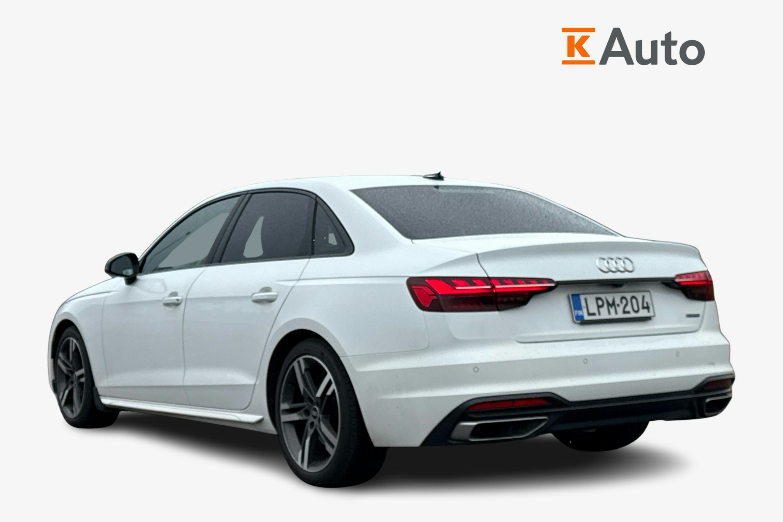 valkoinen Audi A4 2021 kuva 2.