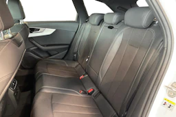 valkoinen Audi A4 2021 kuva 10.