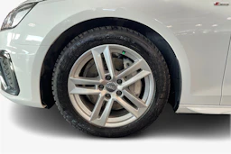 valkoinen Audi A4 2021 kuva 11.