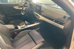 valkoinen Audi A4 2021 kuva 17.