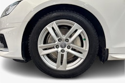 valkoinen Audi A4 2021 kuva 9.