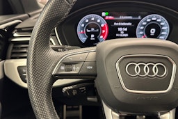 valkoinen Audi A4 2021 kuva 13.