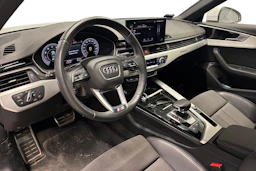 valkoinen Audi A4 2021 kuva 3.