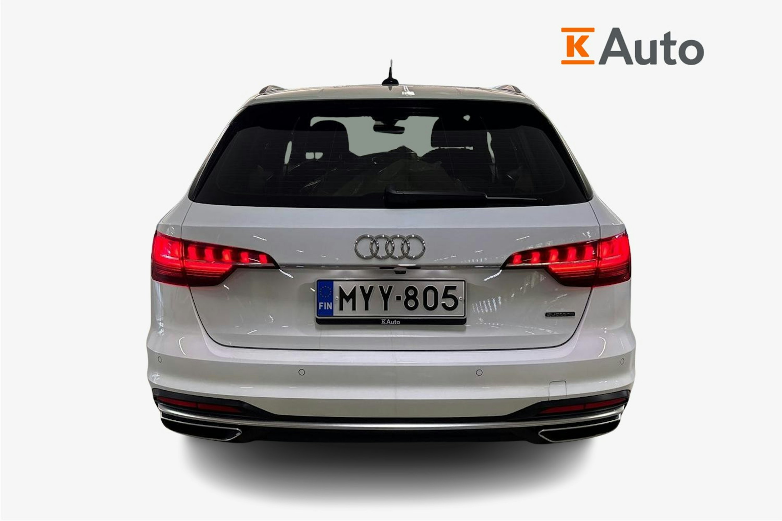 valkoinen Audi A4 2021 kuva 3.