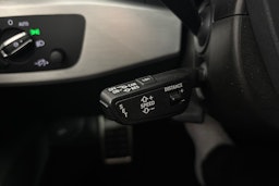 valkoinen Audi A4 2021 kuva 20.