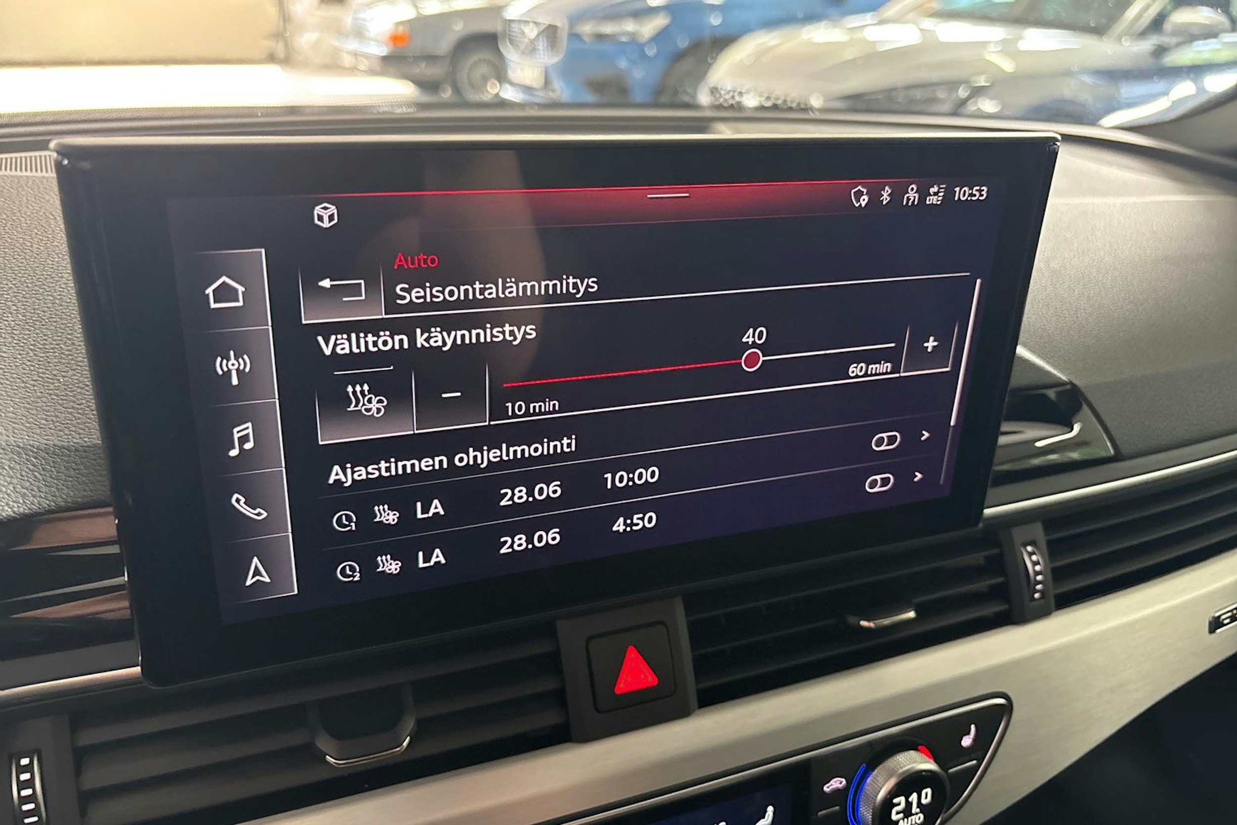 valkoinen Audi A4 2021 kuva 25.