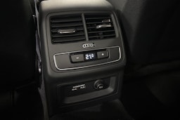 valkoinen Audi A4 2021 kuva 30.