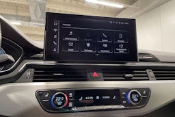 valkoinen Audi A4 2021 kuva 16.