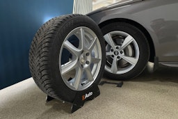 vihreä Audi A4 2021 kuva 13.
