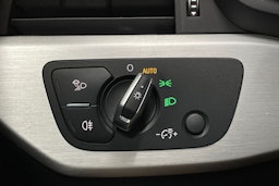 vihreä Audi A4 2021 kuva 18.