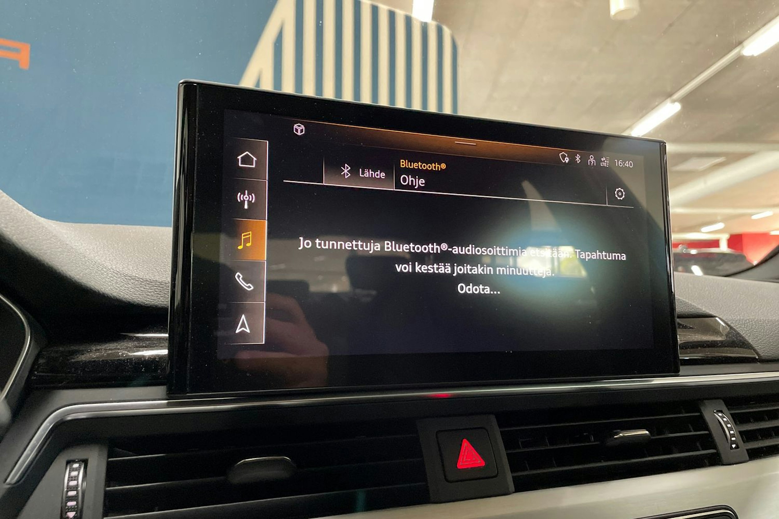 vihreä Audi A4 2021 kuva 24.