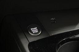 vihreä Audi A4 2021 kuva 33.