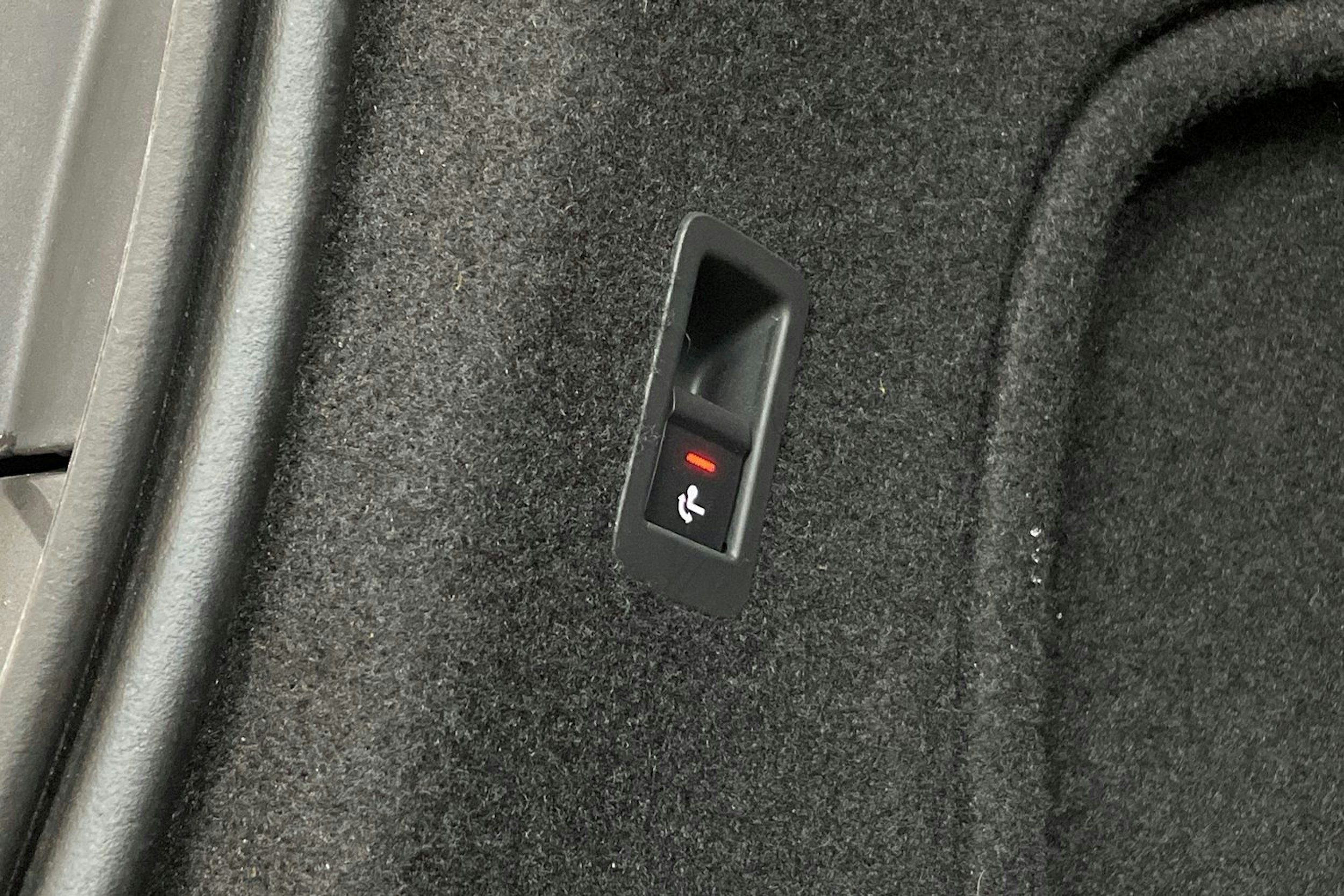 vihreä Audi A4 2021 kuva 39.