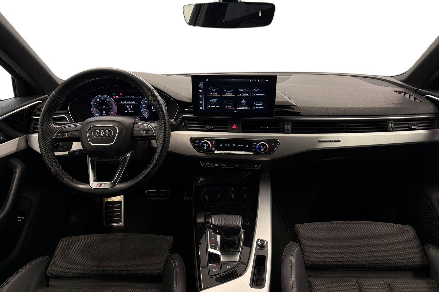 Audi A4 2021, photo 7/33