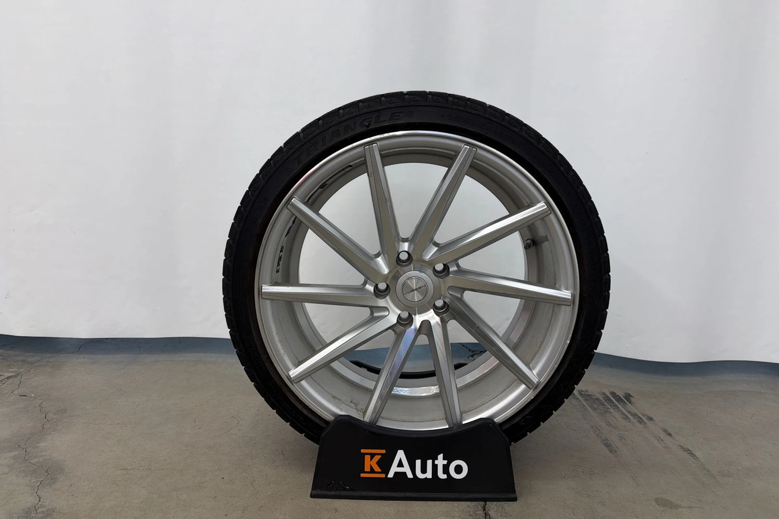 musta Audi A4 2021 kuva 11.