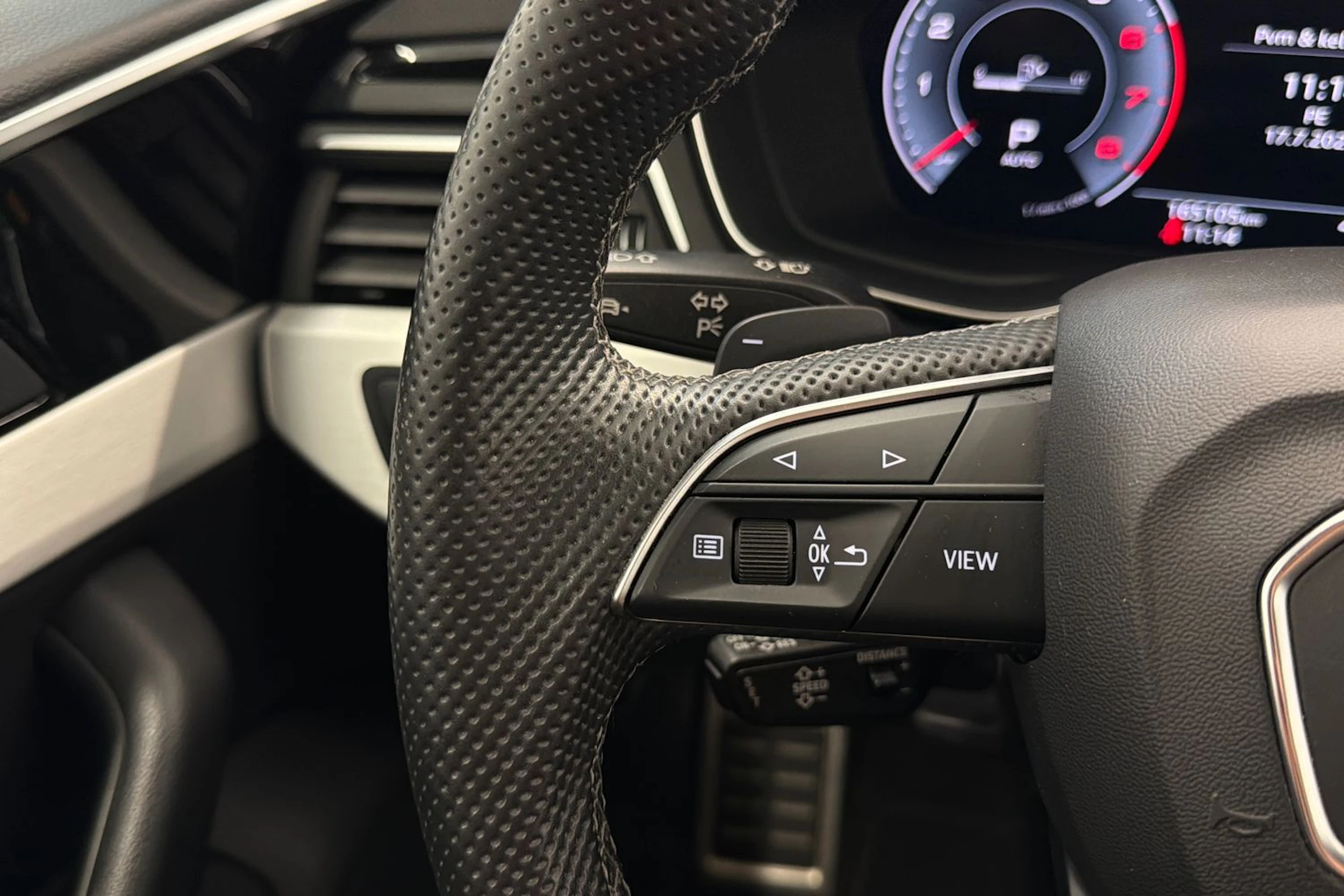 musta Audi A4 2021 kuva 19.