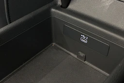 musta Audi A4 2021 kuva 23.