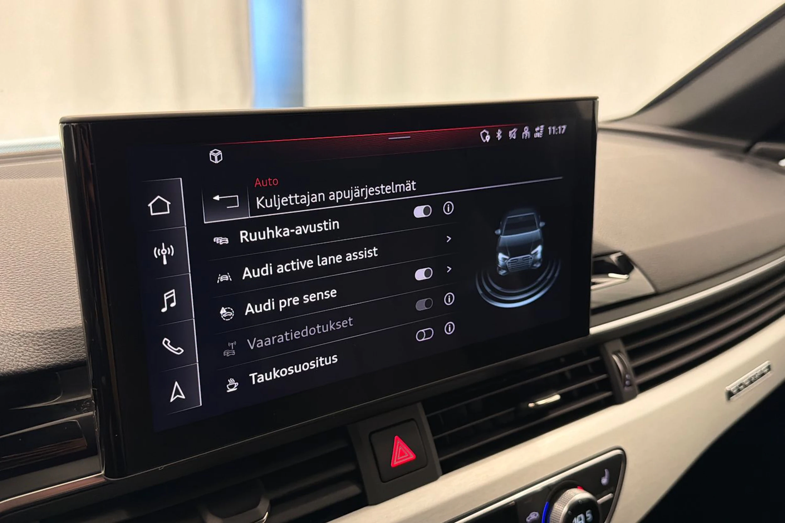 musta Audi A4 2021 kuva 29.