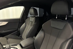 musta Audi A4 2021 kuva 30.