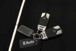 musta Audi A4 2021 kuva 33.