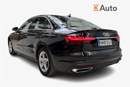 Musta Audi A4 2021 kuva 3.