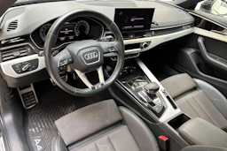 Musta Audi A4 2021 kuva 8.