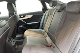 Musta Audi A4 2021 kuva 11.