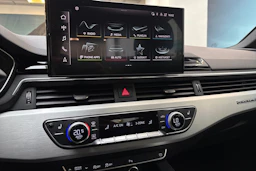 Musta Audi A4 2021 kuva 21.