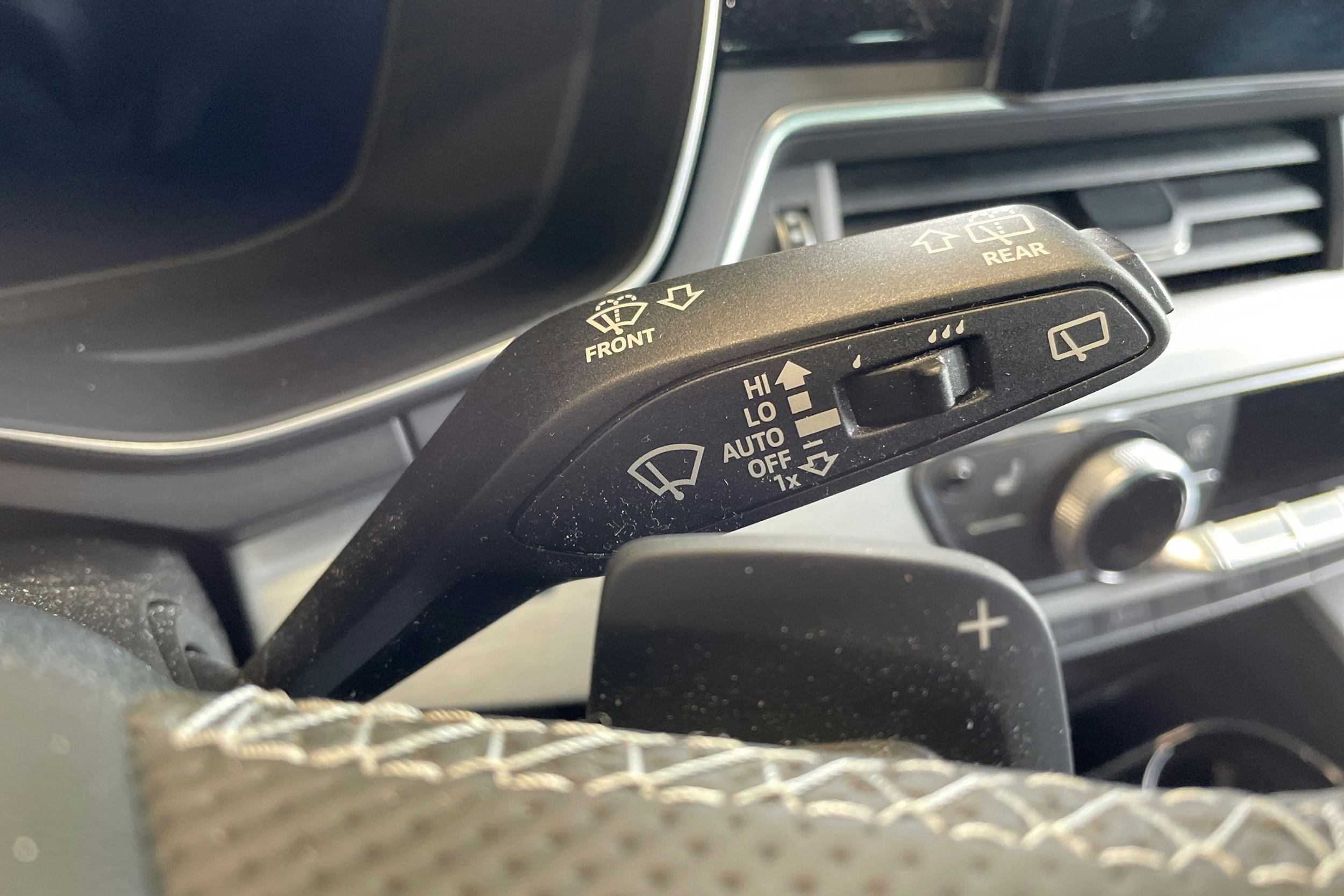 musta Audi A4 2021 kuva 19.