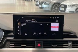 valkoinen Audi A4 2021 kuva 17.