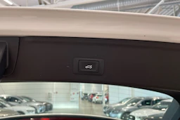 valkoinen Audi A4 2021 kuva 29.