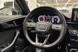 valkoinen Audi A4 2021 kuva 6.