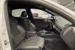 valkoinen Audi A4 2021 kuva 29.