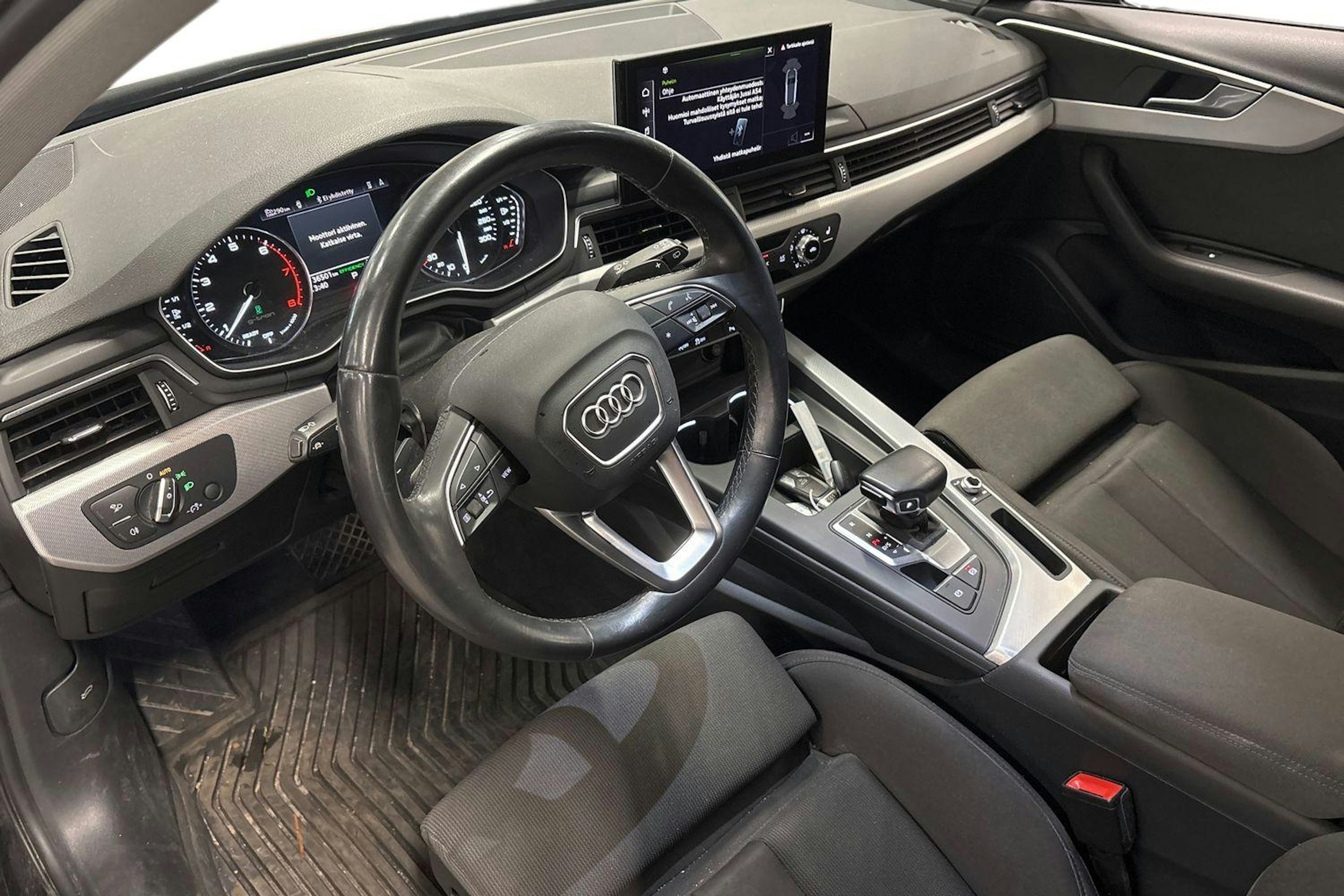 musta Audi A4 2021 kuva 3.