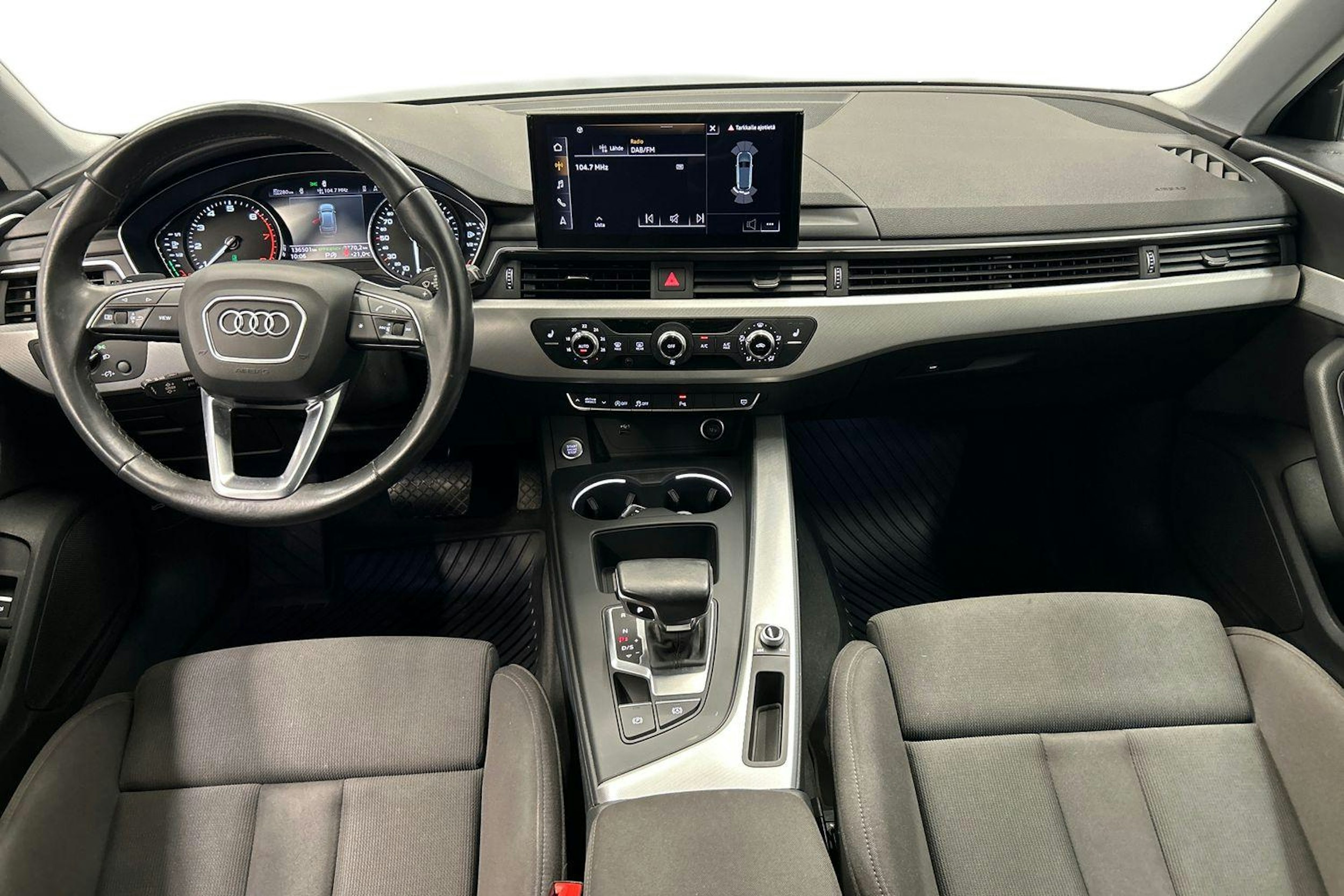 musta Audi A4 2021 kuva 9.