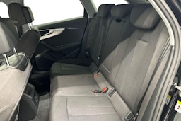 musta Audi A4 2021 kuva 10.