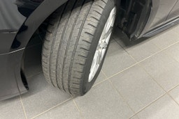 musta Audi A4 2021 kuva 13.