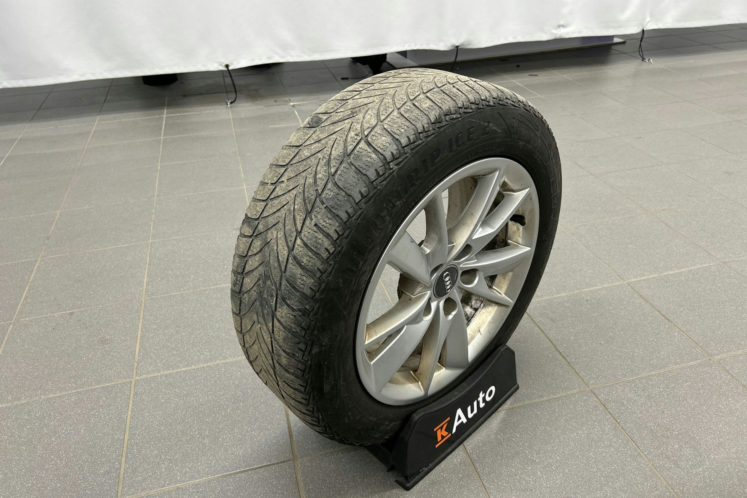 musta Audi A4 2021 kuva 19.
