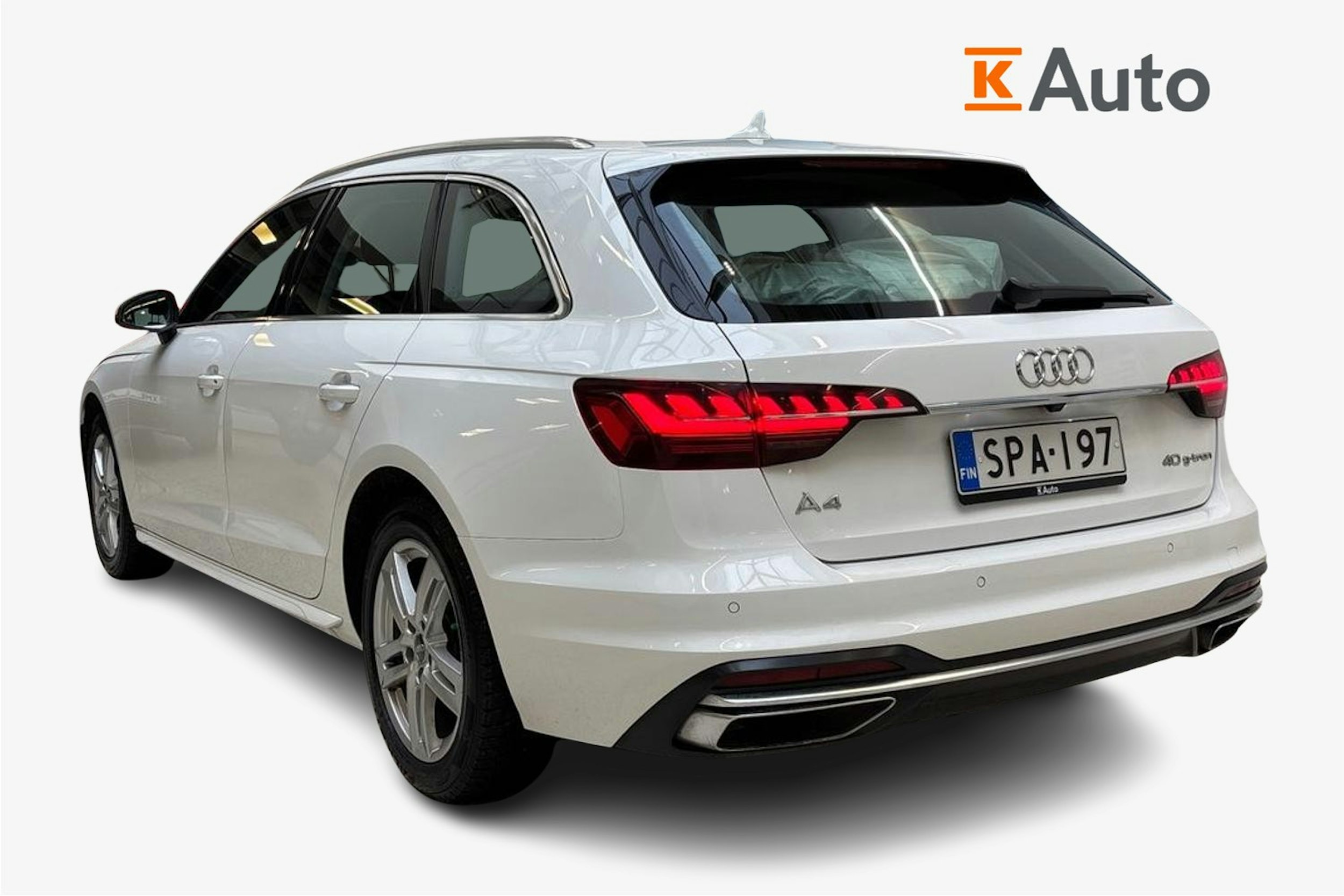 valkoinen Audi A4 2021 kuva 2.