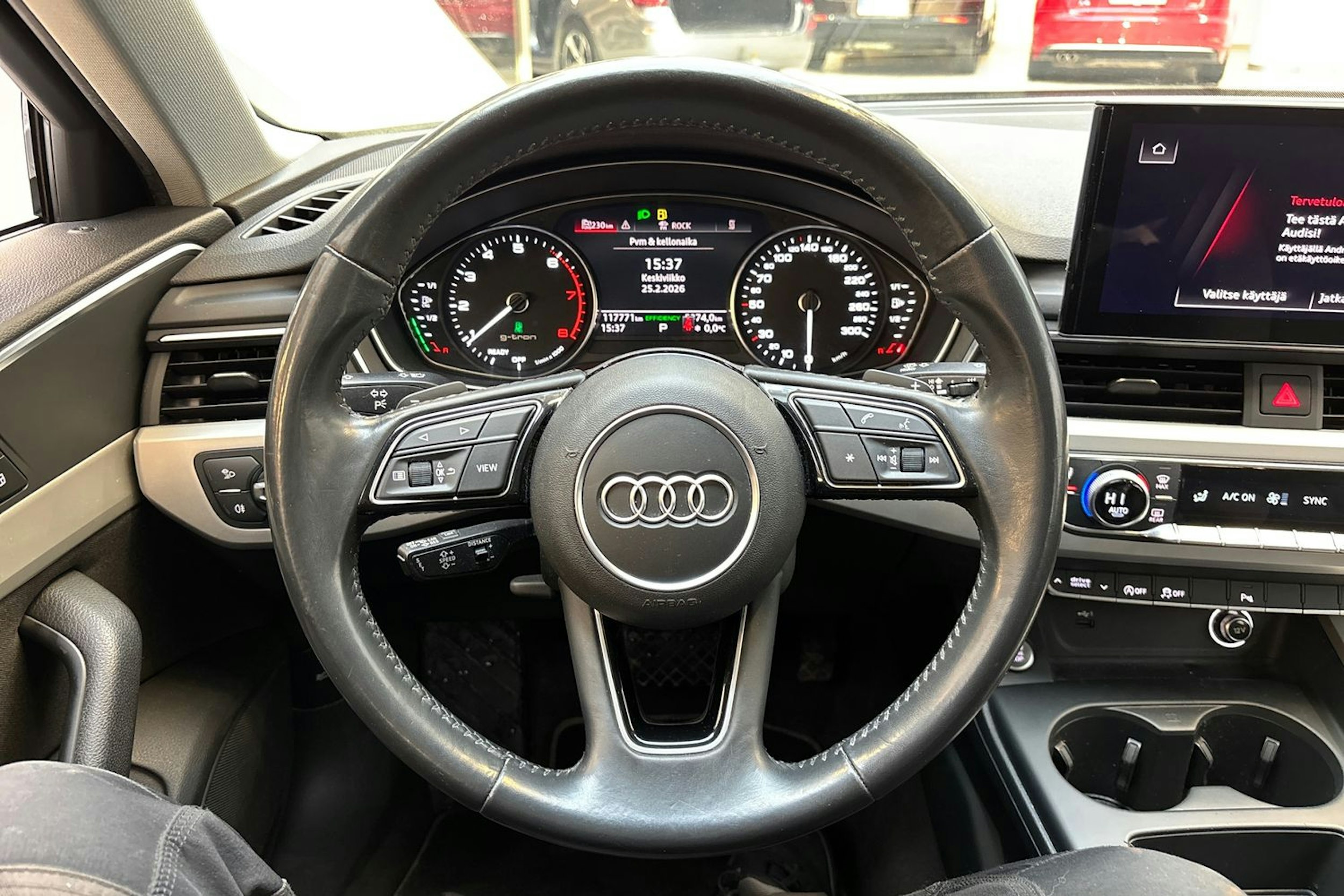 valkoinen Audi A4 2021 kuva 18.