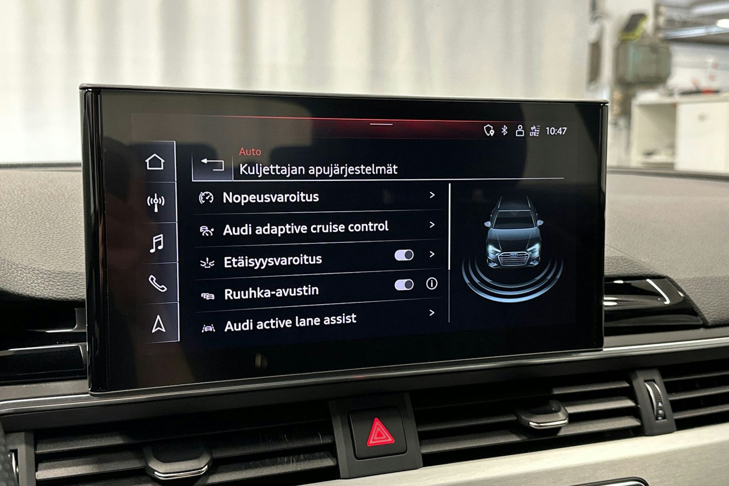 musta Audi A4 2021 kuva 28.