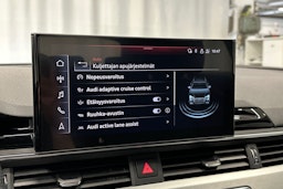 musta Audi A4 2021 kuva 28.